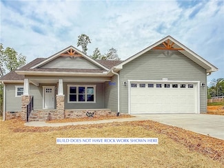 334 Code Cir, Seneca, SC 29678