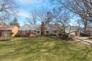 3829 Carol Blvd, Rocky River, OH 44116