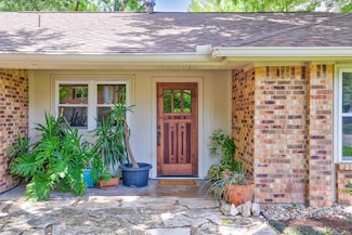 502 Parkview Dr, Pflugerville, TX 78660