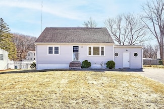 128 Warrenton Rd, Haverhill, MA 01832