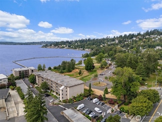 9715 NE Juanita Dr Unit B-405, Kirkland, WA 98034