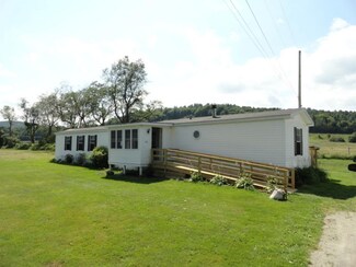 103 Roland Ln, Barton, VT 05822