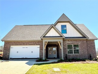 2014 Burt's Gap Loop, Auburn, AL 36830