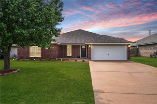 1212 Portsmouth Ct, College Station, TX 77845