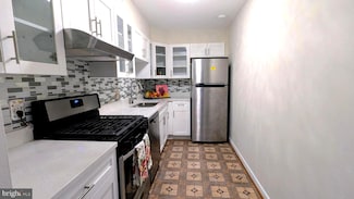 10320 Westlake Dr Unit 301, Bethesda, MD 20817