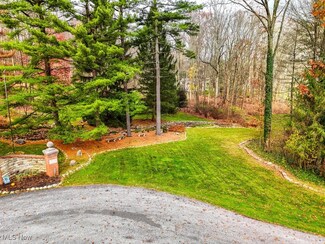 V/L Cliff Spur Dr, Akron, OH 44333