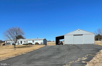 3798 Berne Rd, Hamburg, PA 19526