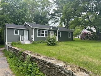 432 Church St, Putnam, CT 06260