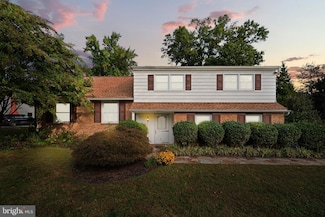 210 Cooper Dr, Wallingford, PA 19086