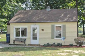 135 Lane 221a Hamilton Lake, Hamilton, IN 46742