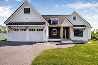 422 Blane Cir Unit 50, Pembroke, NH 03275