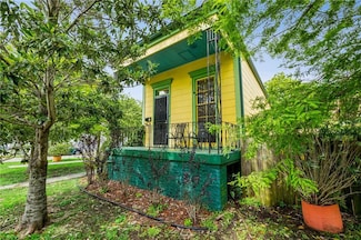 1700 Bartholomew St, New Orleans, LA 70117