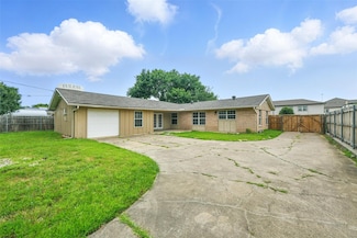 506 E Alexander Ln, Euless, TX 76040