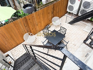 322 E 11th St Unit 3, New York, NY 10003