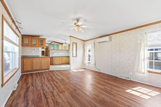48 Scarponi Dr, Brunswick, ME 04011