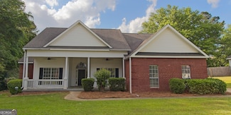 141 Gleneagle Dr, Byron, GA 31008