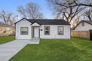 4726 Bartlett Ave, Dallas, TX 75216