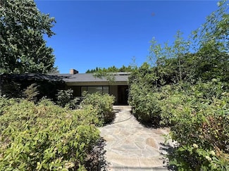 445 N Live Oak Ave, Glendora, CA 91741