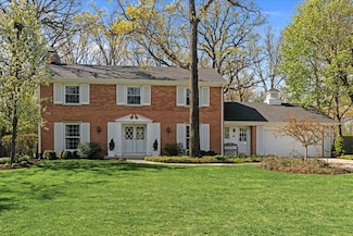 715 Linden Ave, Lake Forest, IL 60045