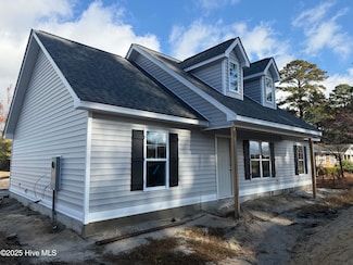 767 Wall St, Grifton, NC 28530