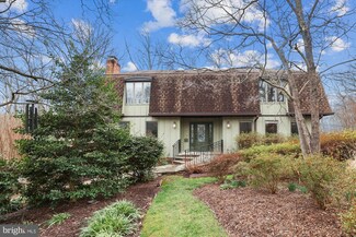 10703 Midsummer Dr, Reston, VA 20191