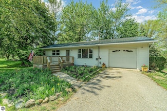 873 E Remus Rd, Mount Pleasant, MI 48858