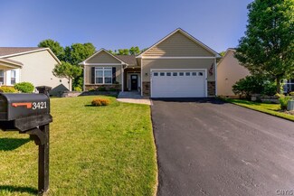 3421 Bramble Run, Baldwinsville, NY 13027