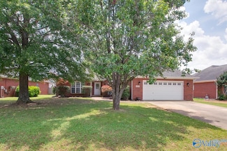 121 Meghan Ln, Madison, AL 35758