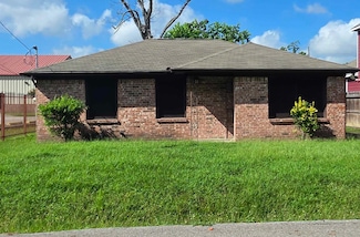 4532 Briscoe St, Houston, TX 77051