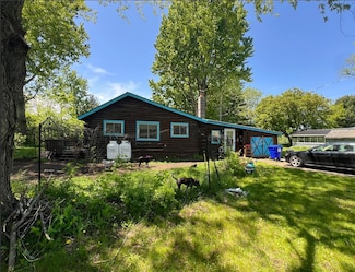 10717 New York 22, Mooers, NY 12958