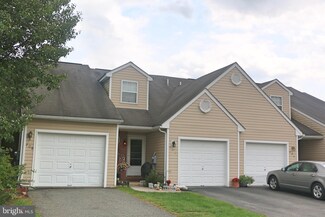 306 Dogwood St, Bally, PA 19503