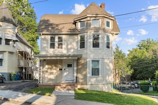 78 Pine St, Waterbury, CT 06710