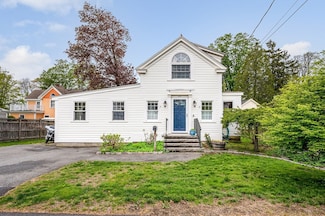25 Ash St, Danvers, MA 01923
