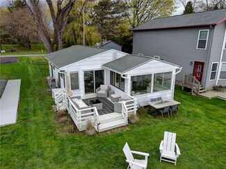 16005 Lomond Shore W, Kendall, NY 14476