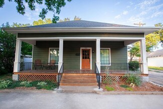 214 N Oak St, Guthrie, OK 73044