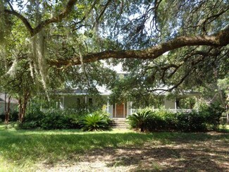 2441 Brigger Hill Rd, Wadmalaw Island, SC 29487