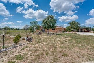 300 County Road 324, Adkins, TX 78101