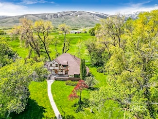1017 E 1000 S, Albion, ID 83311