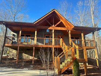 32 Dawn Ln, Ellijay, GA 30540