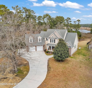 232 E Ivybridge Dr, Hubert, NC 28539