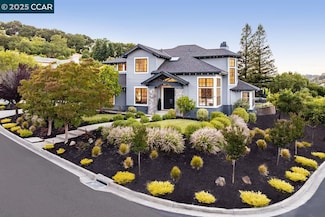 97 Oak Rd, Orinda, CA 94563