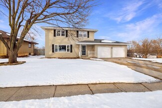 1404 Hyvue St, Adel, IA 50003