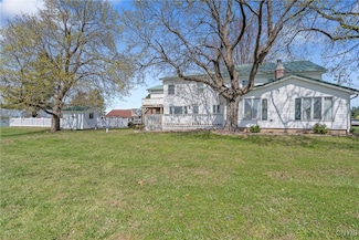 19 Whig Hill Rd, West Monroe, NY 13167
