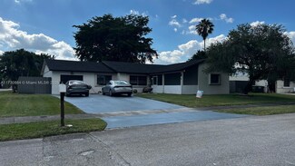 906 Cardinal Place, Homestead, FL 33035