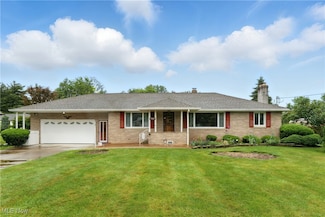 5821 Cherrywood Dr, Lorain, OH 44053