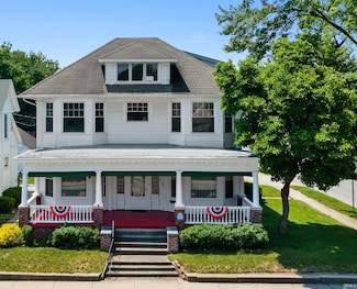 2402 Broadway, Fort Wayne, IN 46807
