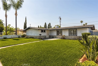1419 W Dogwood Ave, Anaheim, CA 92801