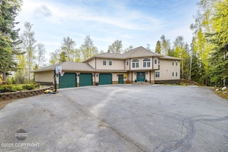 17816 Tedrow Dr, Eagle River, AK 99577