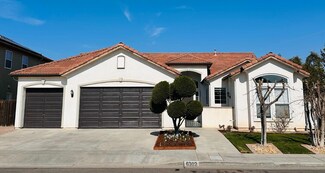 6302 W Los Altos Ave, Fresno, CA 93722