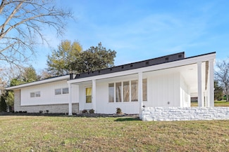 400 N Pawnee Dr, Springfield, TN 37172